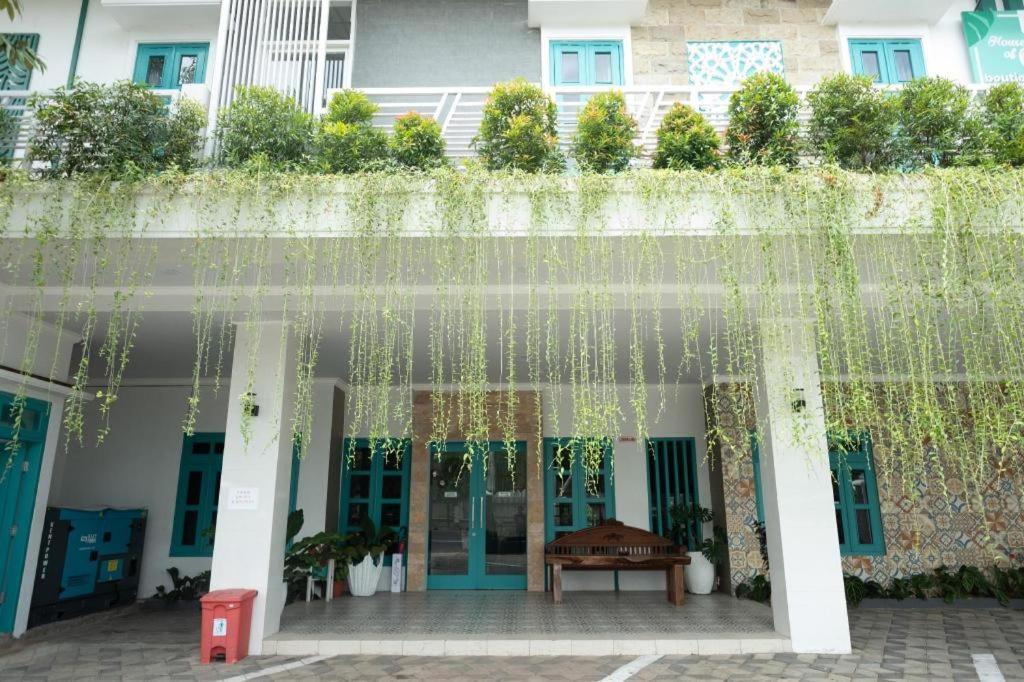 The Premiere Siti Hotel Jember Exterior photo