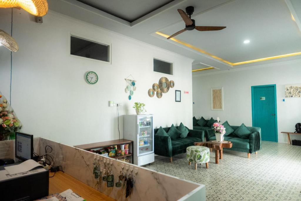 The Premiere Siti Hotel Jember Exterior photo